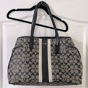 Authentic Coach shoulder bag